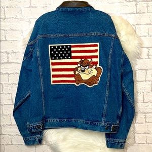Warner Brothers Vntg Flag Tasmanian jean jacket